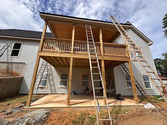 Professional exterior fence painting for residential properties